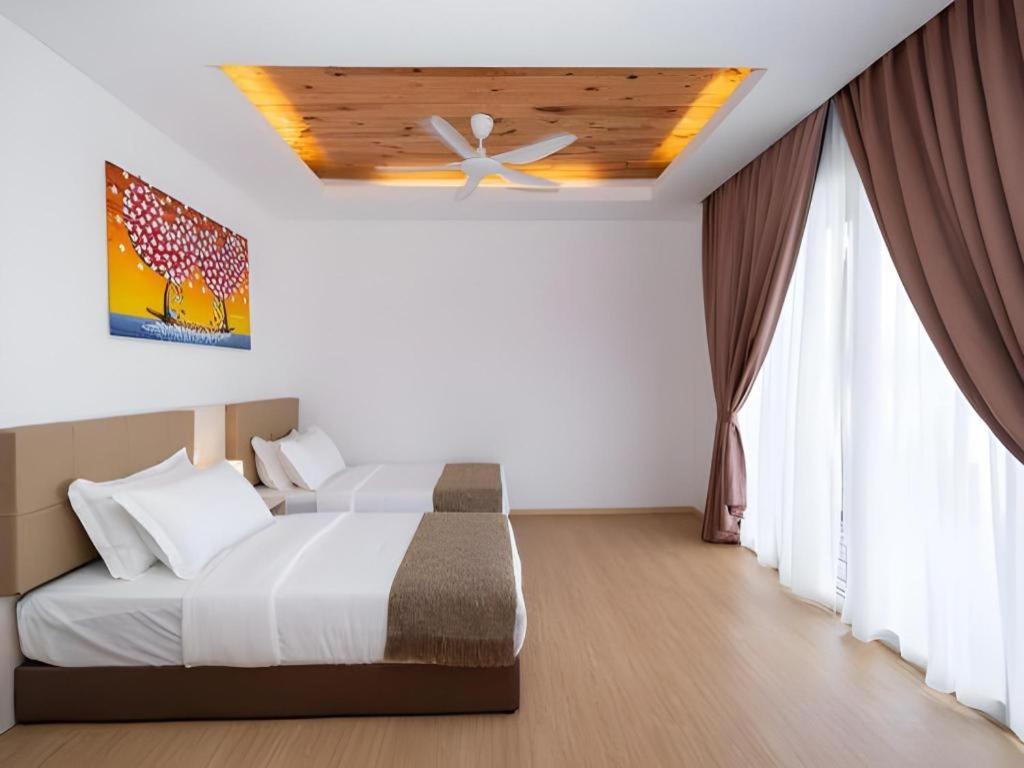 Sand Bay Resort Semporna Exterior photo